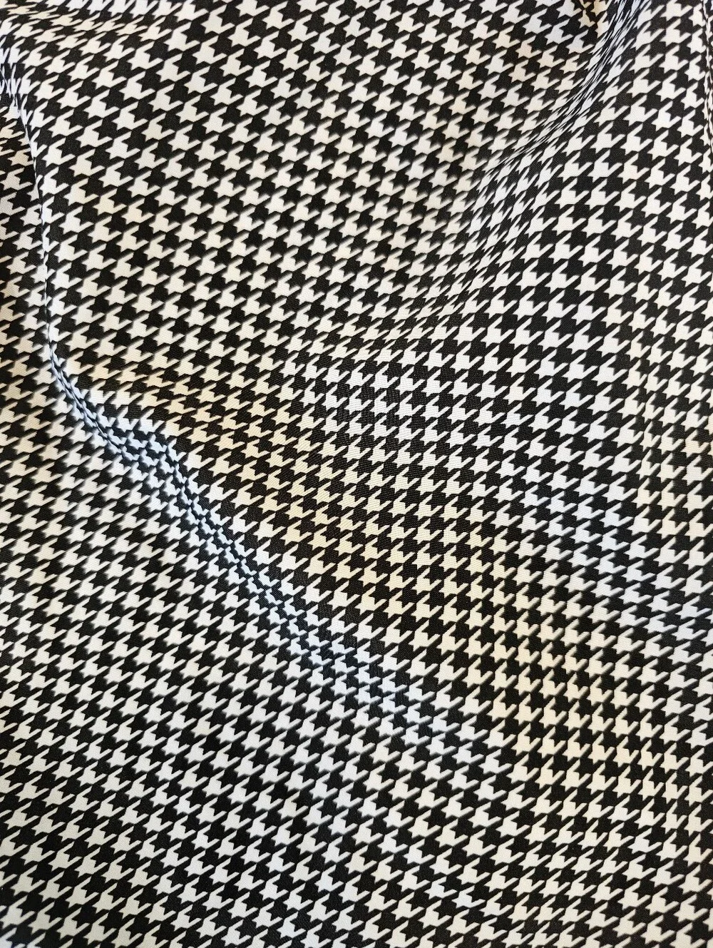 Nike Women's Plus Shorts Dri Fit Houndstooth Black And White Size 2X